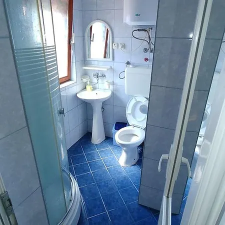 אוהריד Villa Flora מראה חיצוני תמונה